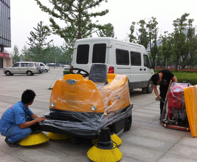 全自動(dòng)洗地機及清掃車(chē)案例-豐盛集團