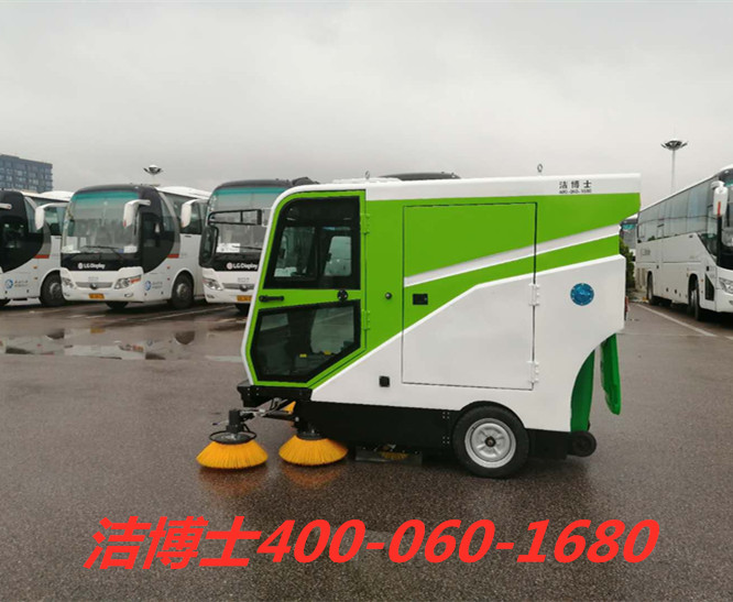 潔博士駕駛掃地機客戶(hù)案例-寧波市順風(fēng)達新物流有限公司