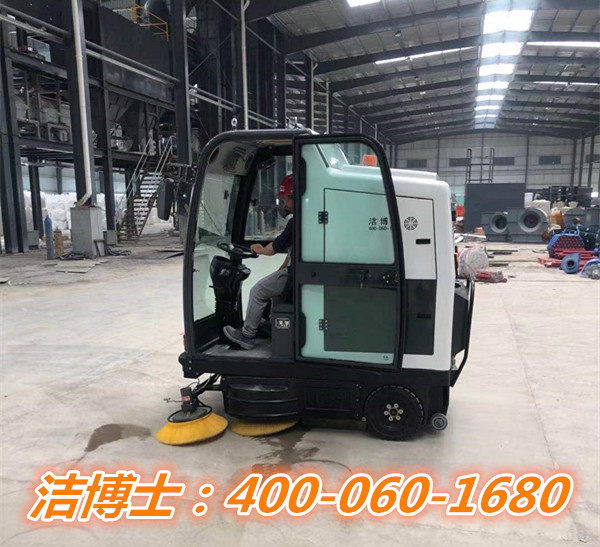 潔博士駕駛掃地車(chē)客戶(hù)案例-江西省堅基高新硅材料有限公司