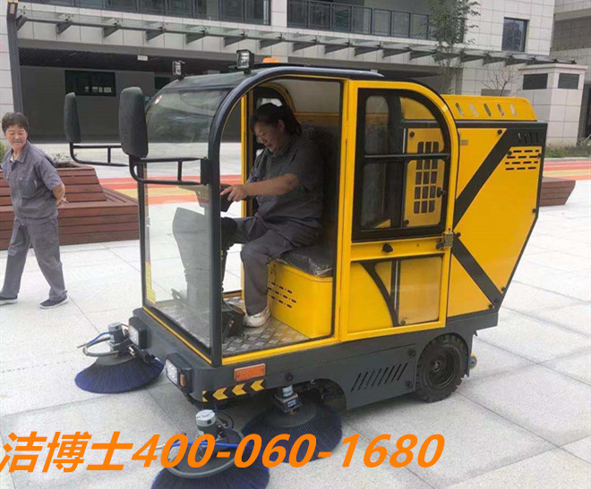 潔博士掃地車(chē)客戶(hù)案例-鹽城西環(huán)路東小學(xué)